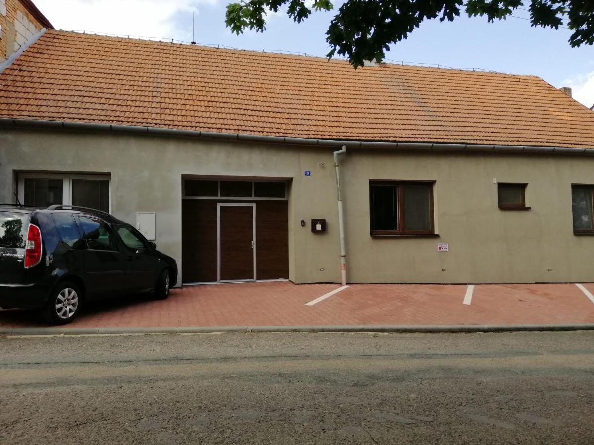 Ubytovani Nemcicky Exterior photo